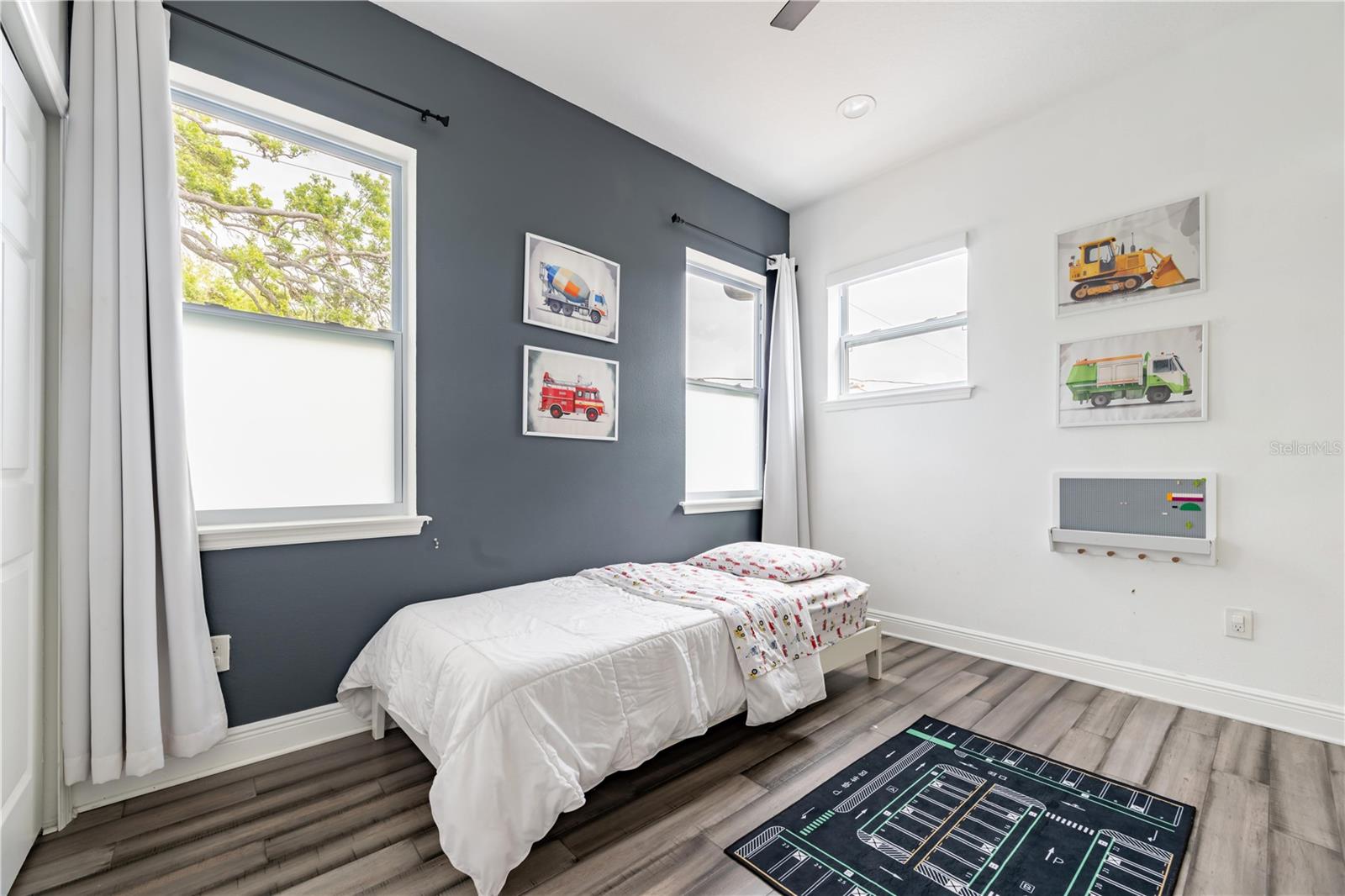 Image 16 of 66 For 350 28th Street S