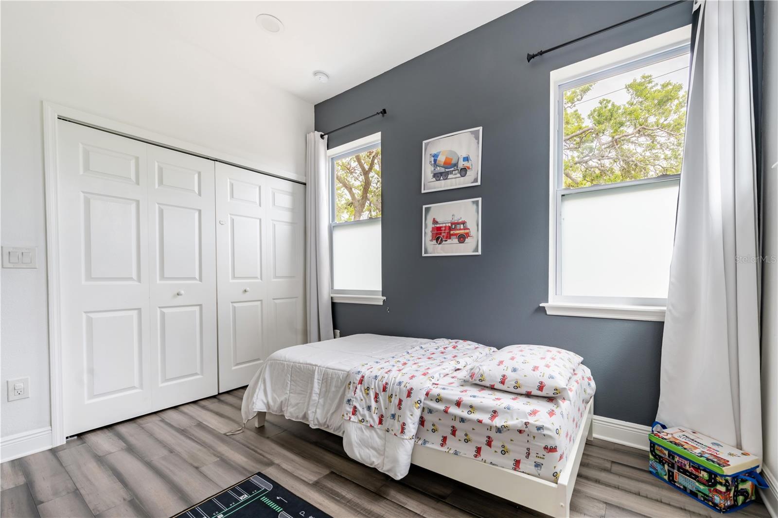 Image 17 of 66 For 350 28th Street S
