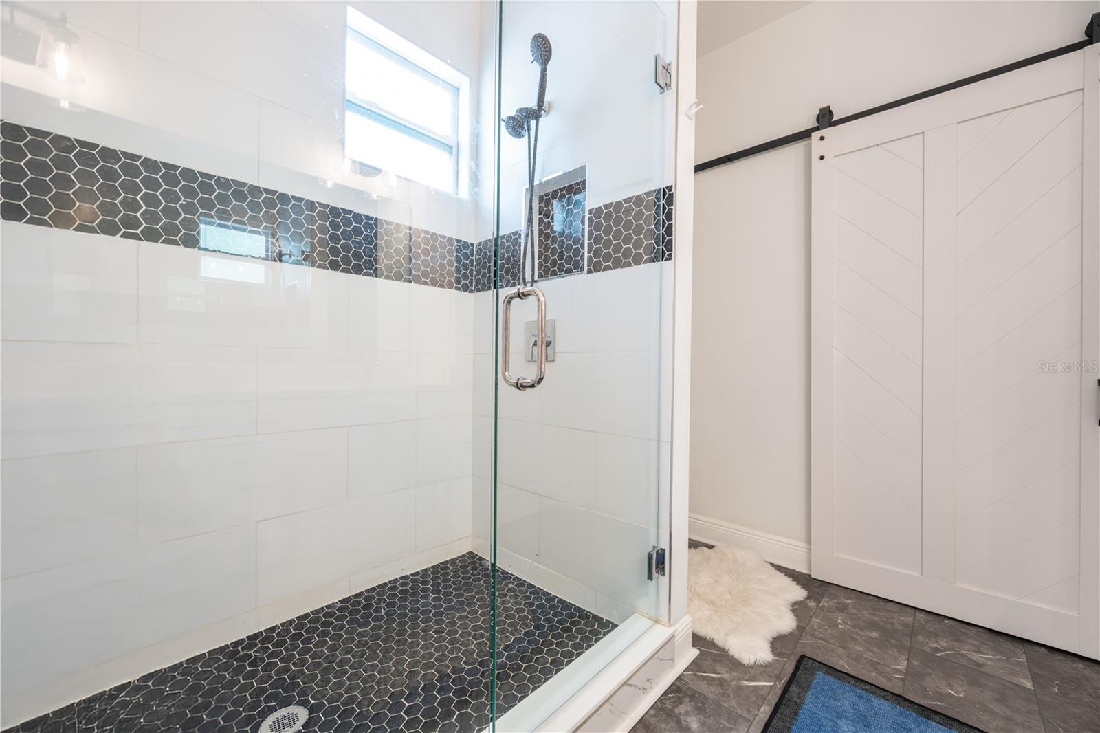Image 41 of 66 For 350 28th Street S