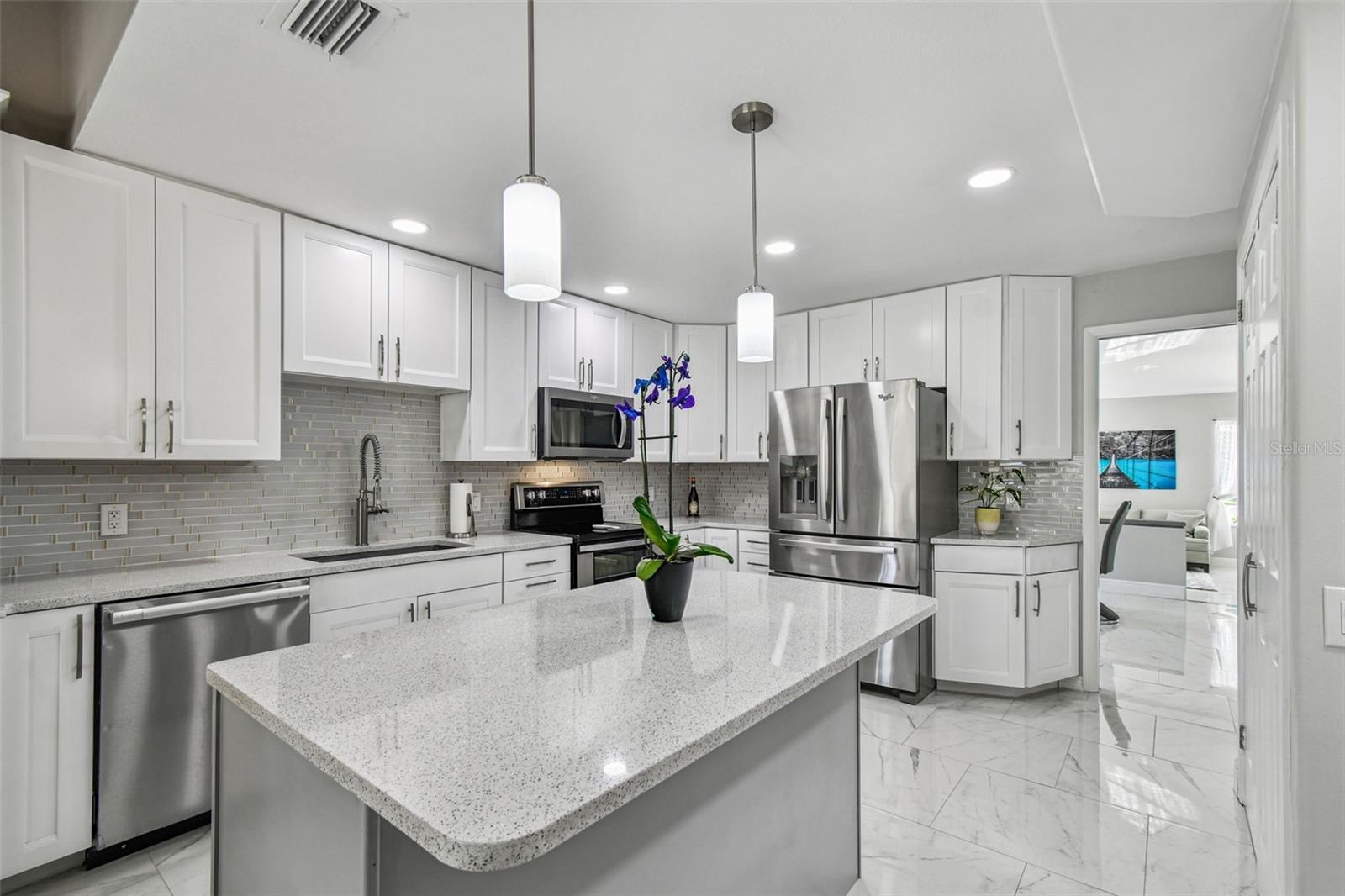 Image 14 of 76 For 14603 Village Glen Circle