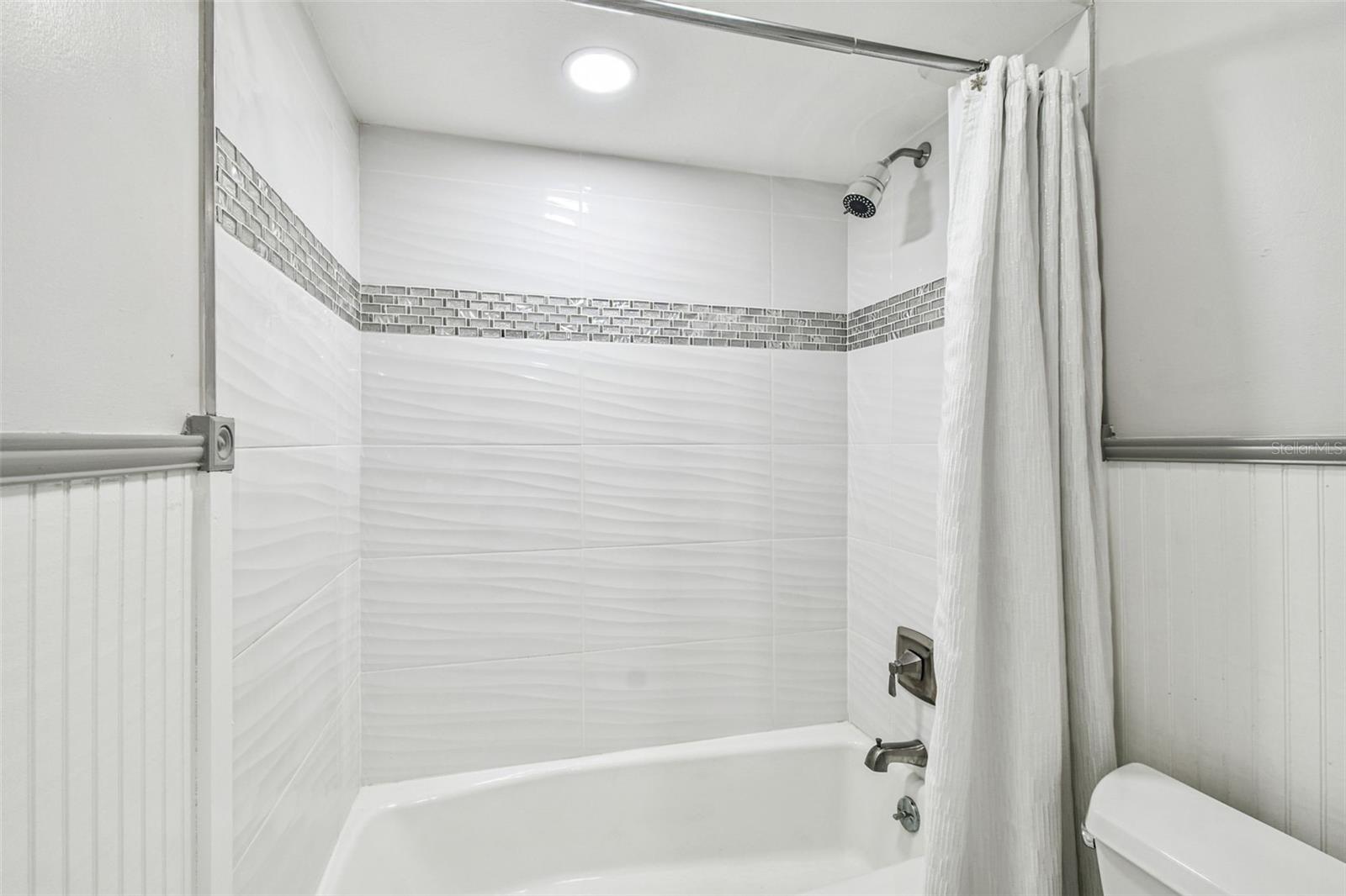 Image 41 of 76 For 14603 Village Glen Circle