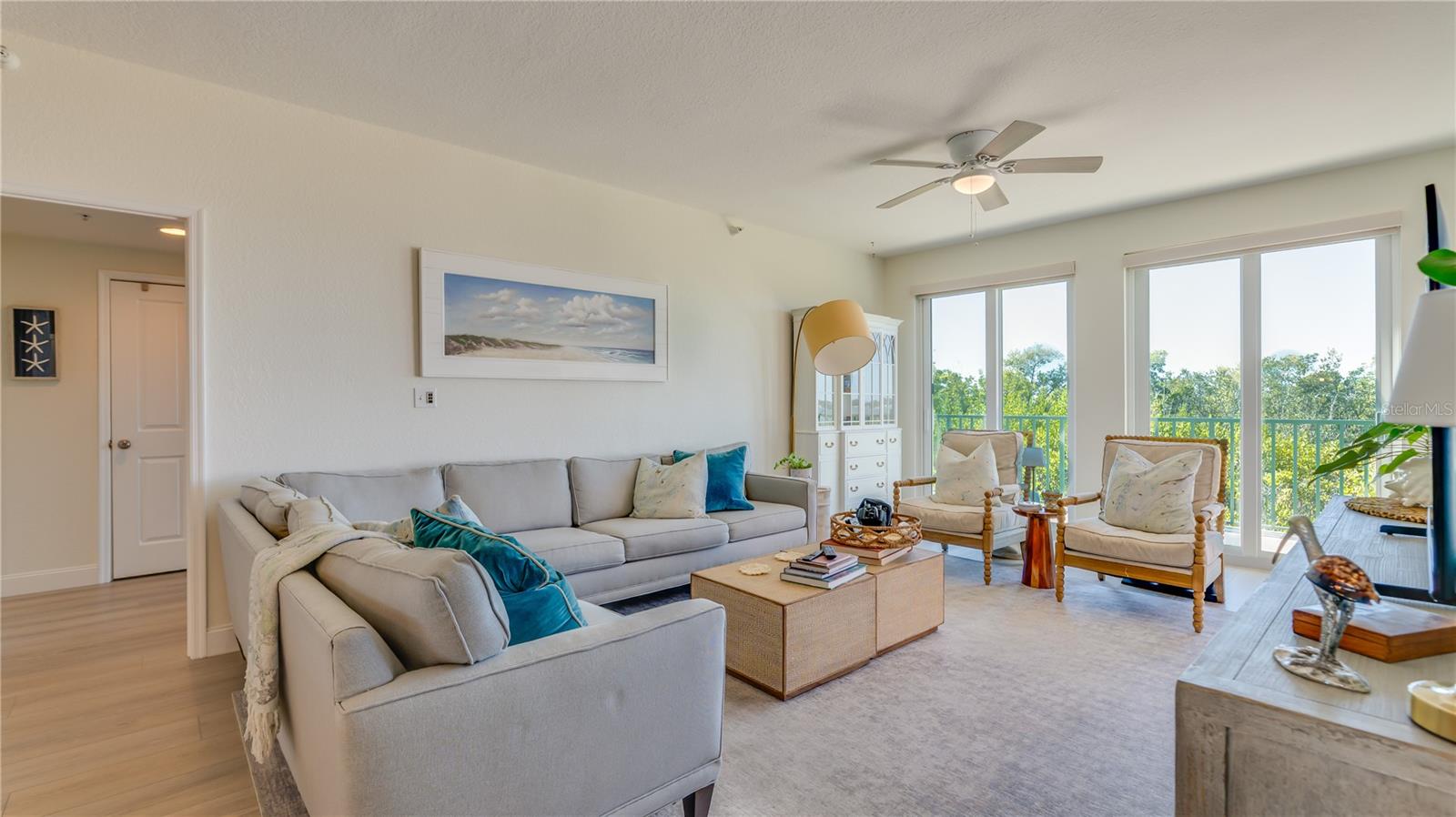 Image 10 of 73 For 4737 Dolphin Cay Lane S 107