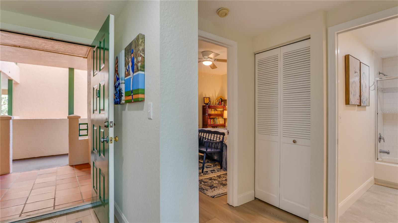 Image 36 of 73 For 4737 Dolphin Cay Lane S 107