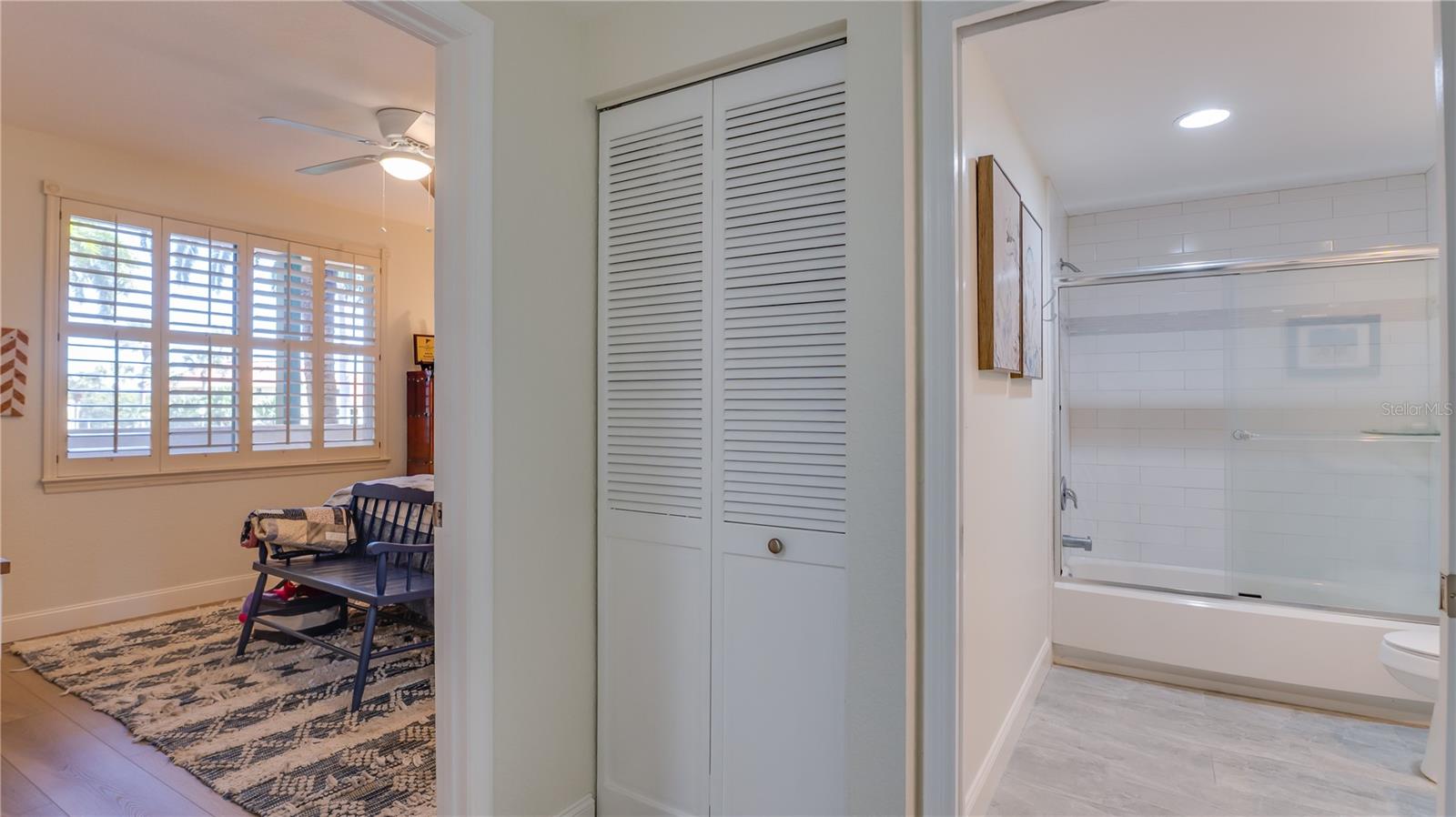 Image 37 of 73 For 4737 Dolphin Cay Lane S 107