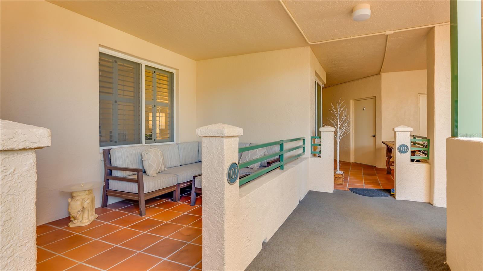 Image 4 of 73 For 4737 Dolphin Cay Lane S 107