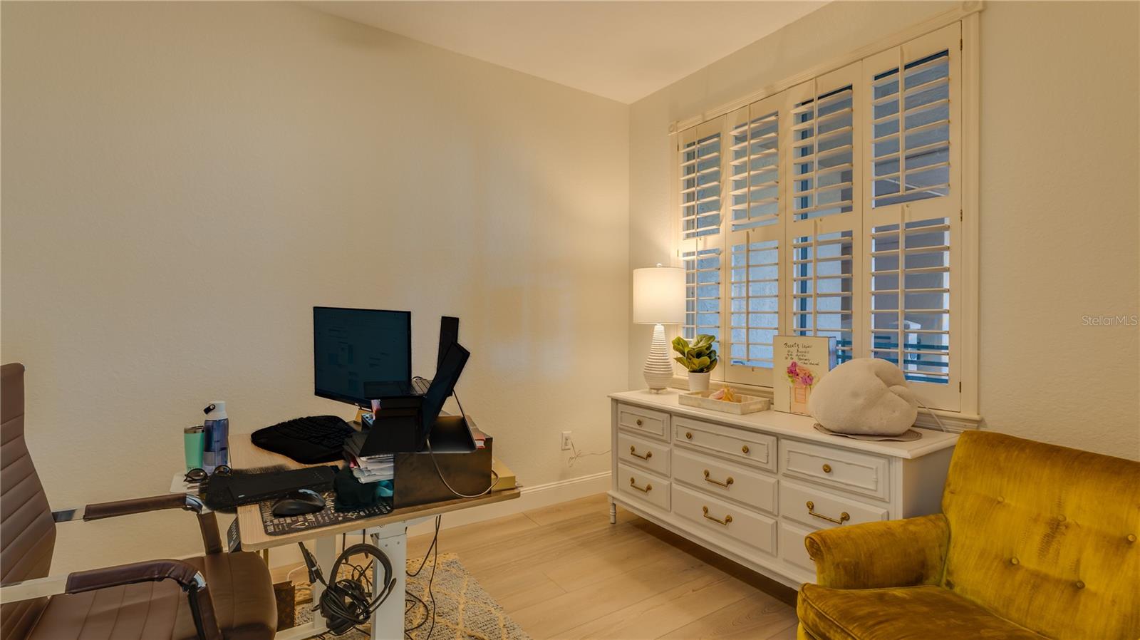 Image 41 of 73 For 4737 Dolphin Cay Lane S 107