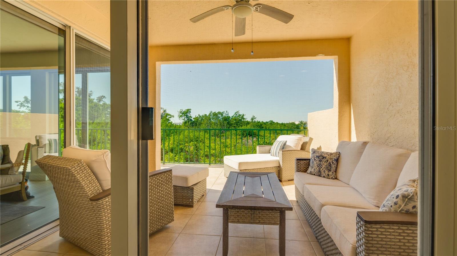 Image 42 of 73 For 4737 Dolphin Cay Lane S 107