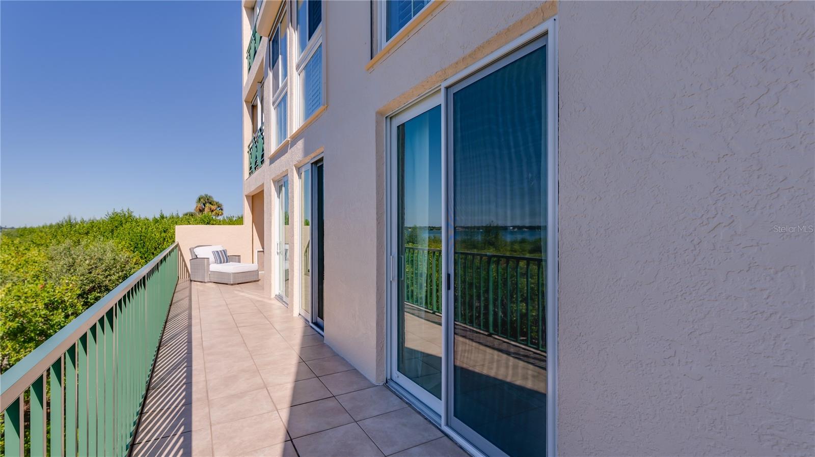 Image 44 of 73 For 4737 Dolphin Cay Lane S 107