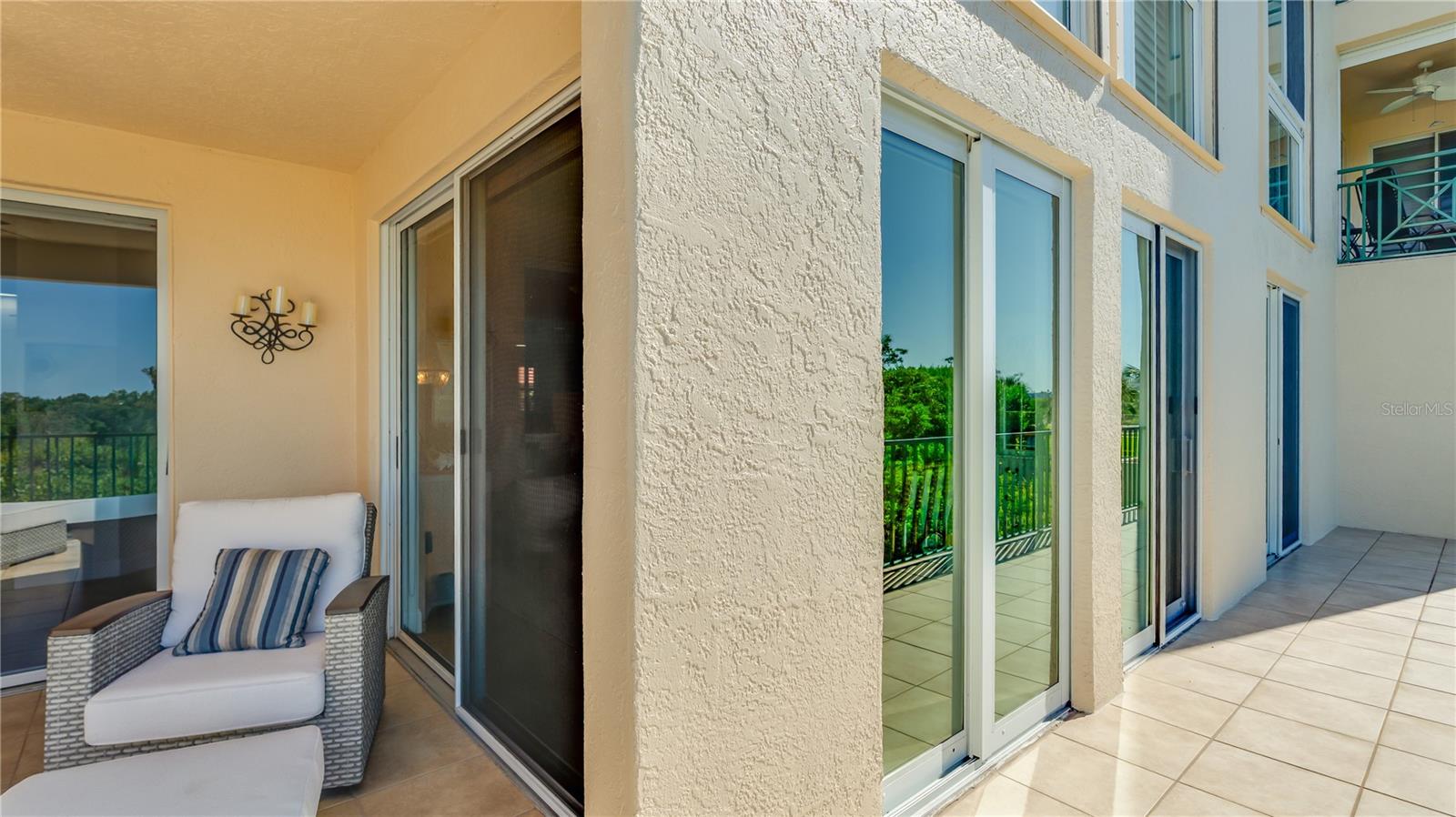 Image 48 of 73 For 4737 Dolphin Cay Lane S 107