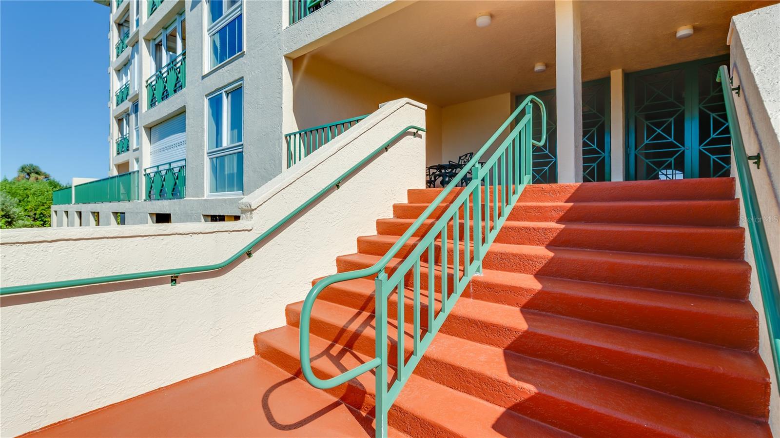 Image 50 of 73 For 4737 Dolphin Cay Lane S 107