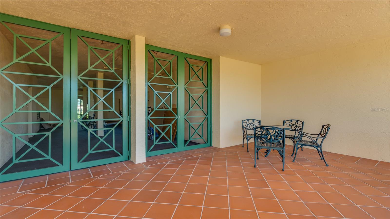 Image 52 of 73 For 4737 Dolphin Cay Lane S 107