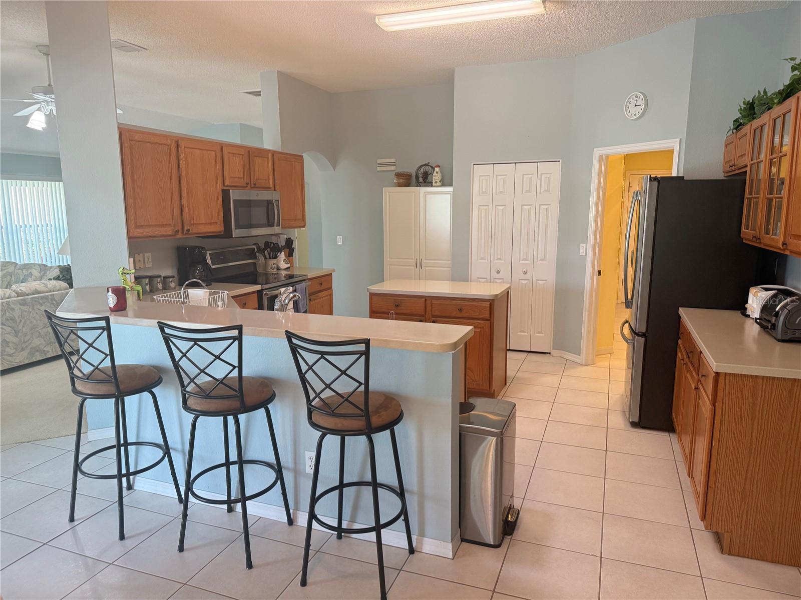 Image 18 of 45 For 2214 North Creek Court