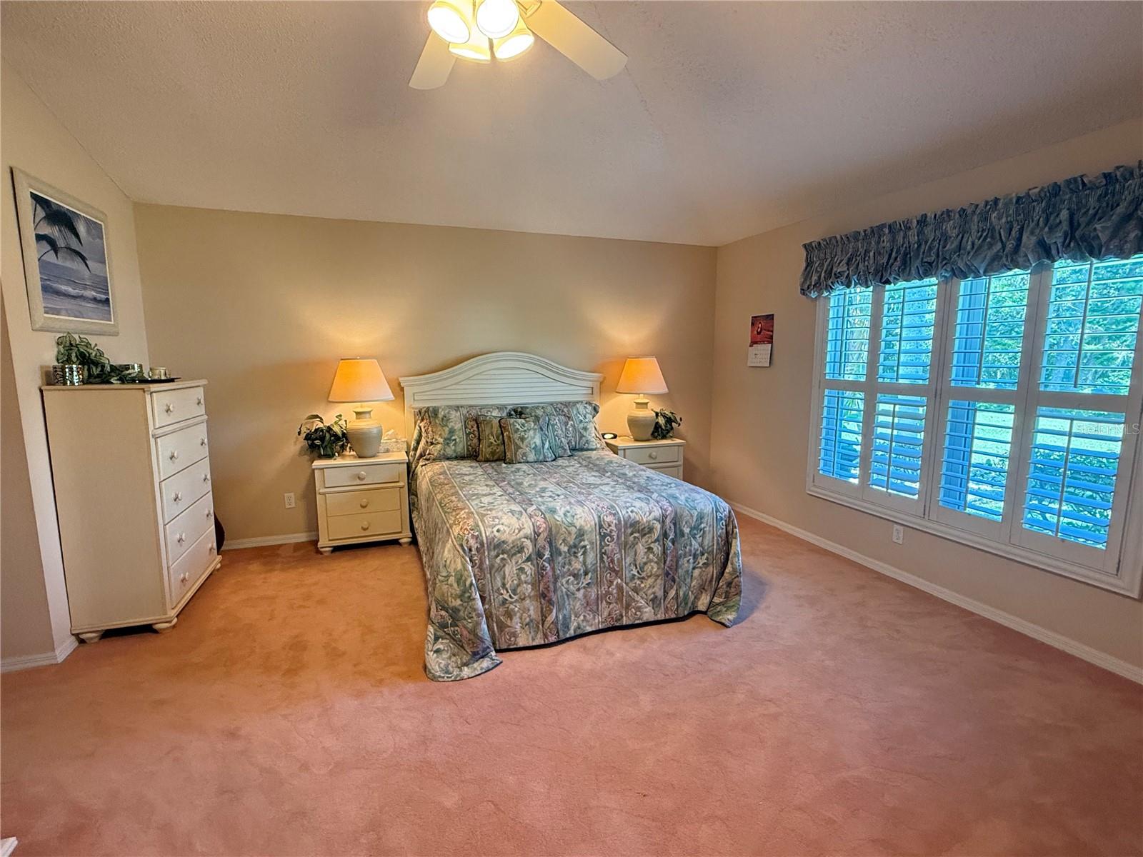 Image 23 of 45 For 2214 North Creek Court