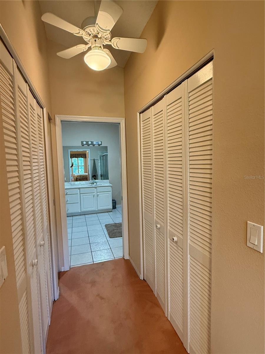 Image 26 of 45 For 2214 North Creek Court