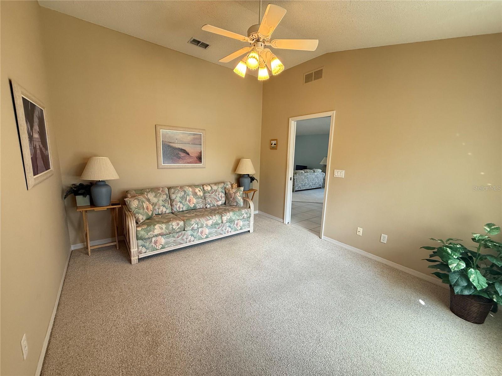 Image 32 of 45 For 2214 North Creek Court