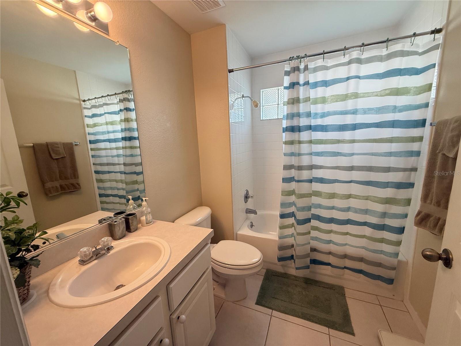 Image 34 of 45 For 2214 North Creek Court