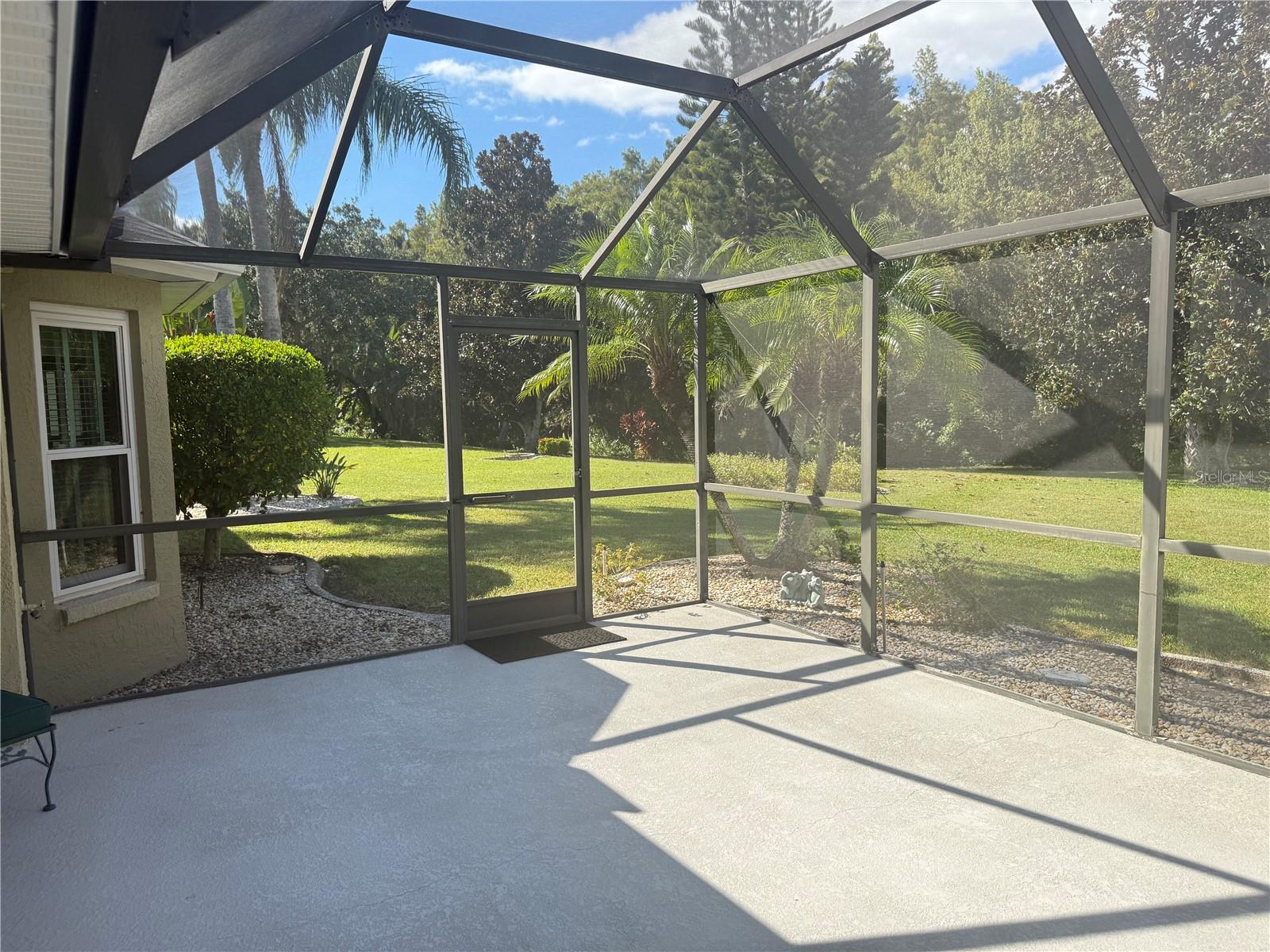 Image 40 of 45 For 2214 North Creek Court