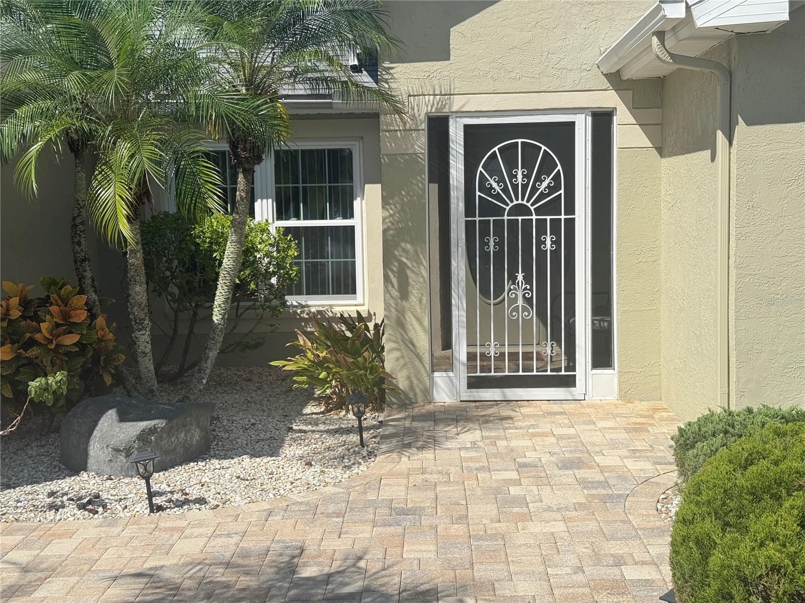 Image 5 of 45 For 2214 North Creek Court