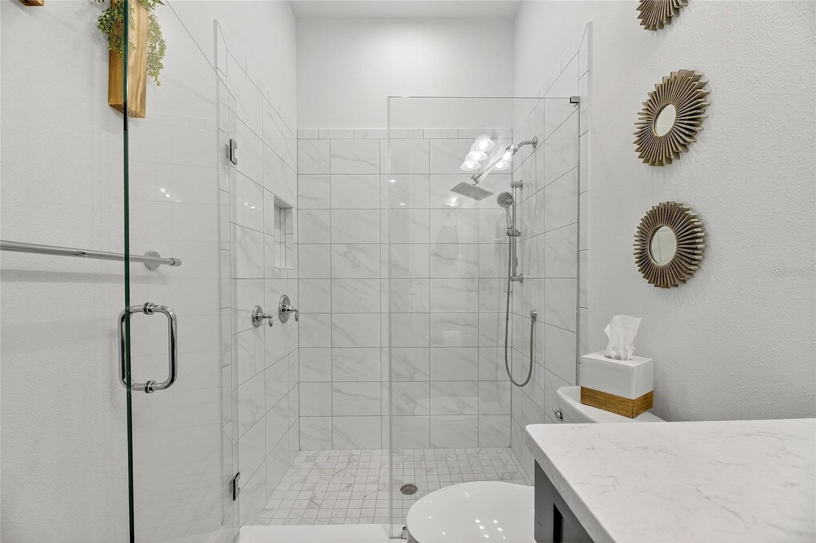 Listing photo id 20 for 11121 Egeria Drive