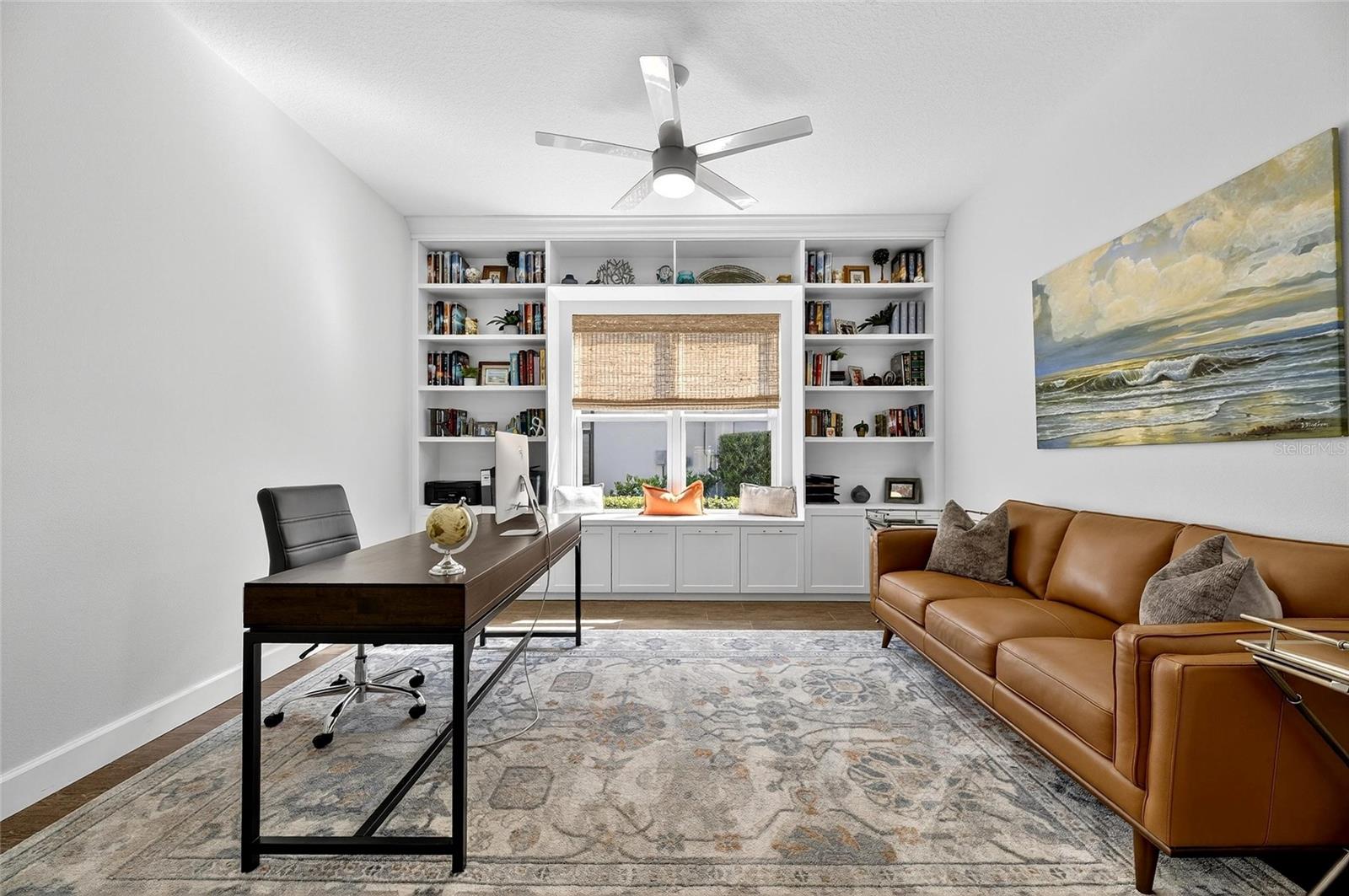 Listing photo id 23 for 11121 Egeria Drive