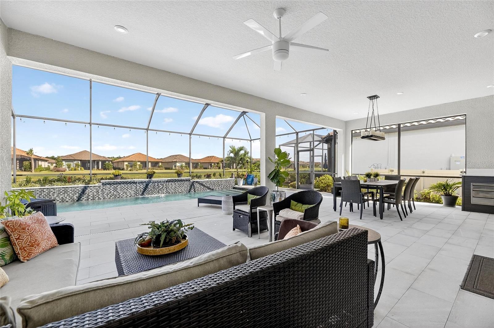 Listing photo id 50 for 11121 Egeria Drive