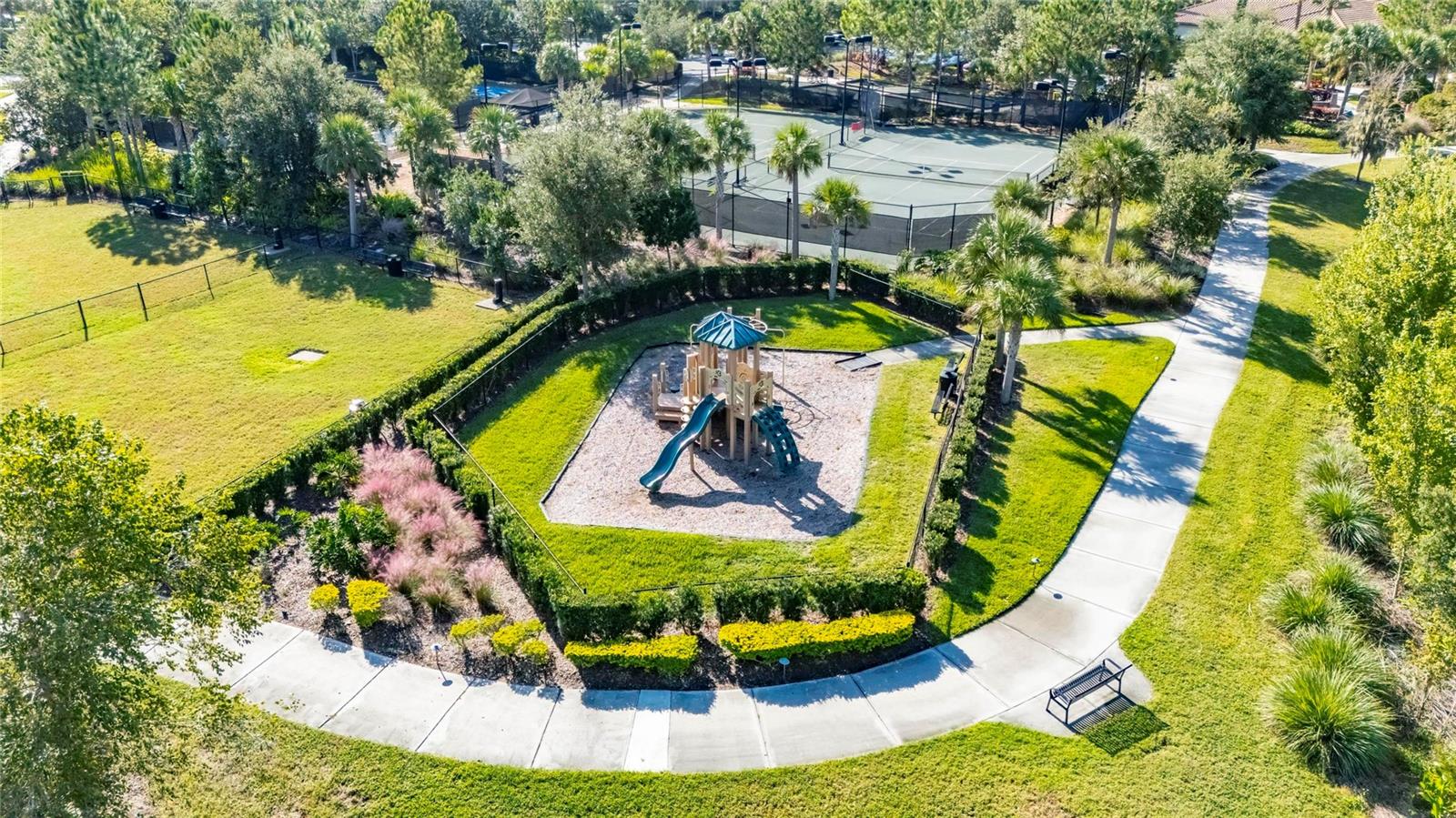 Listing photo id 73 for 11121 Egeria Drive