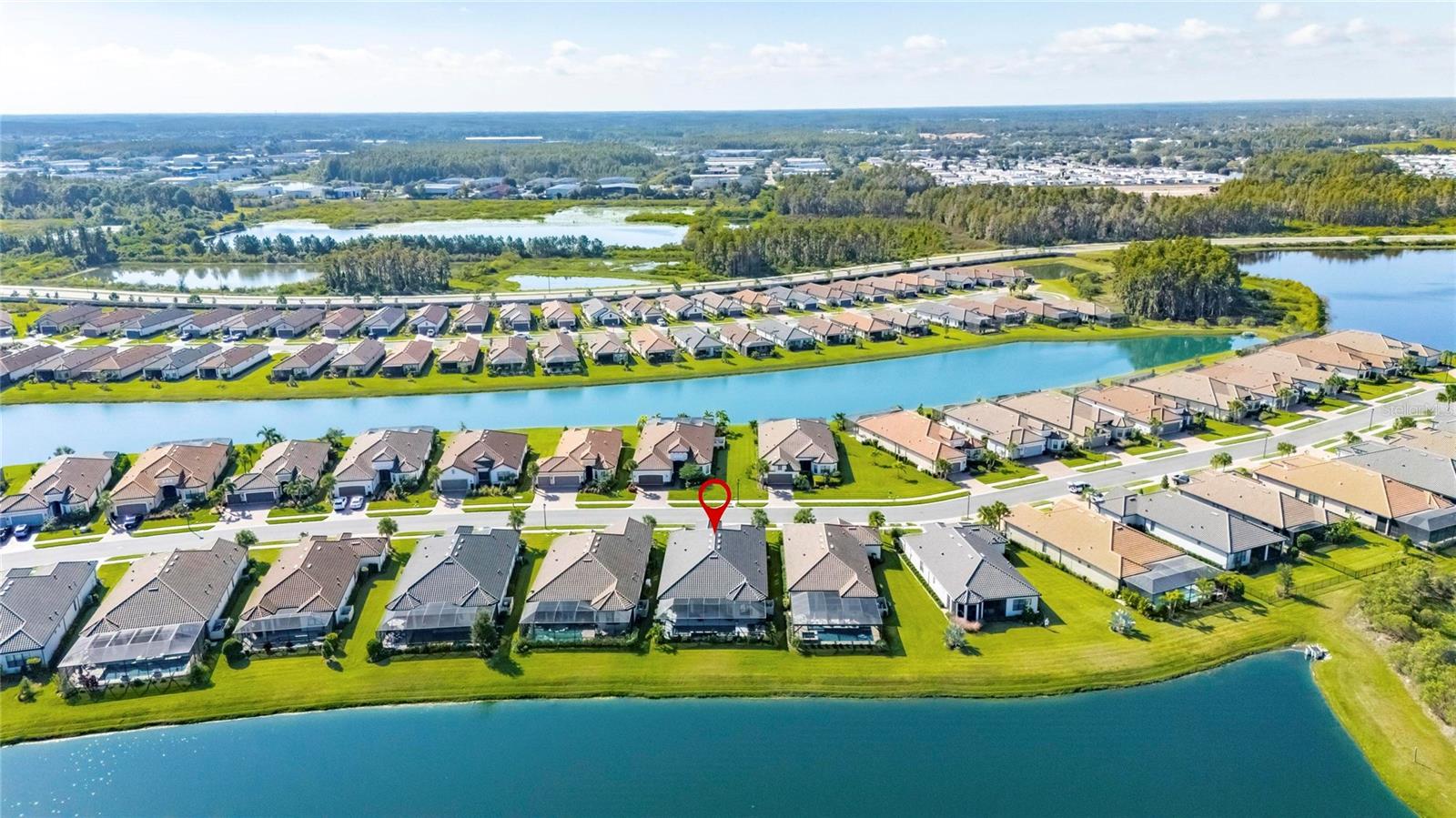 Listing photo id 94 for 11121 Egeria Drive