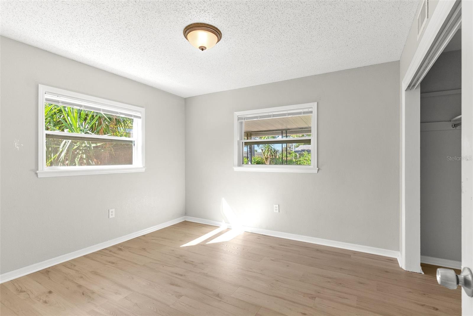 Image 16 of 26 For 10126 Bahama Court
