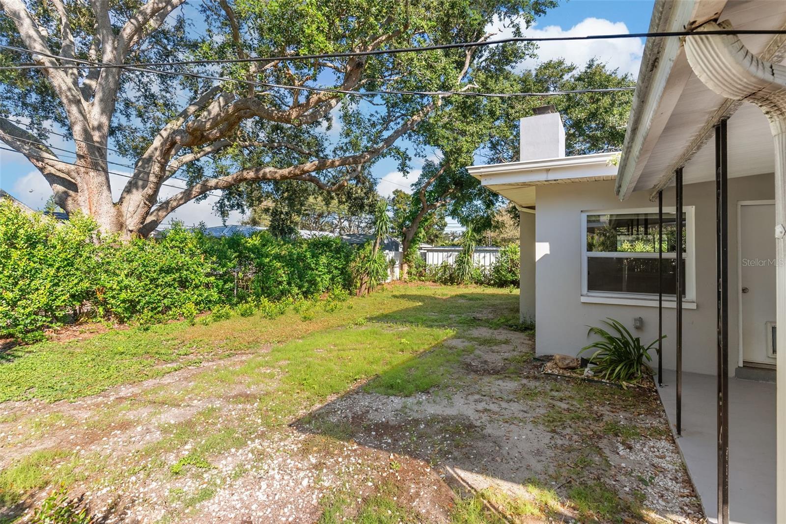 Image 21 of 26 For 10126 Bahama Court