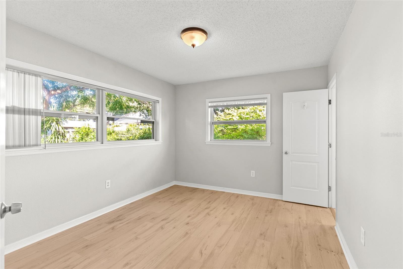 Image 9 of 26 For 10126 Bahama Court