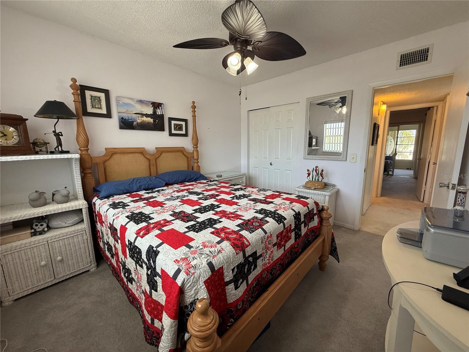Image 16 of 43 For 2428 Columbia Drive 72