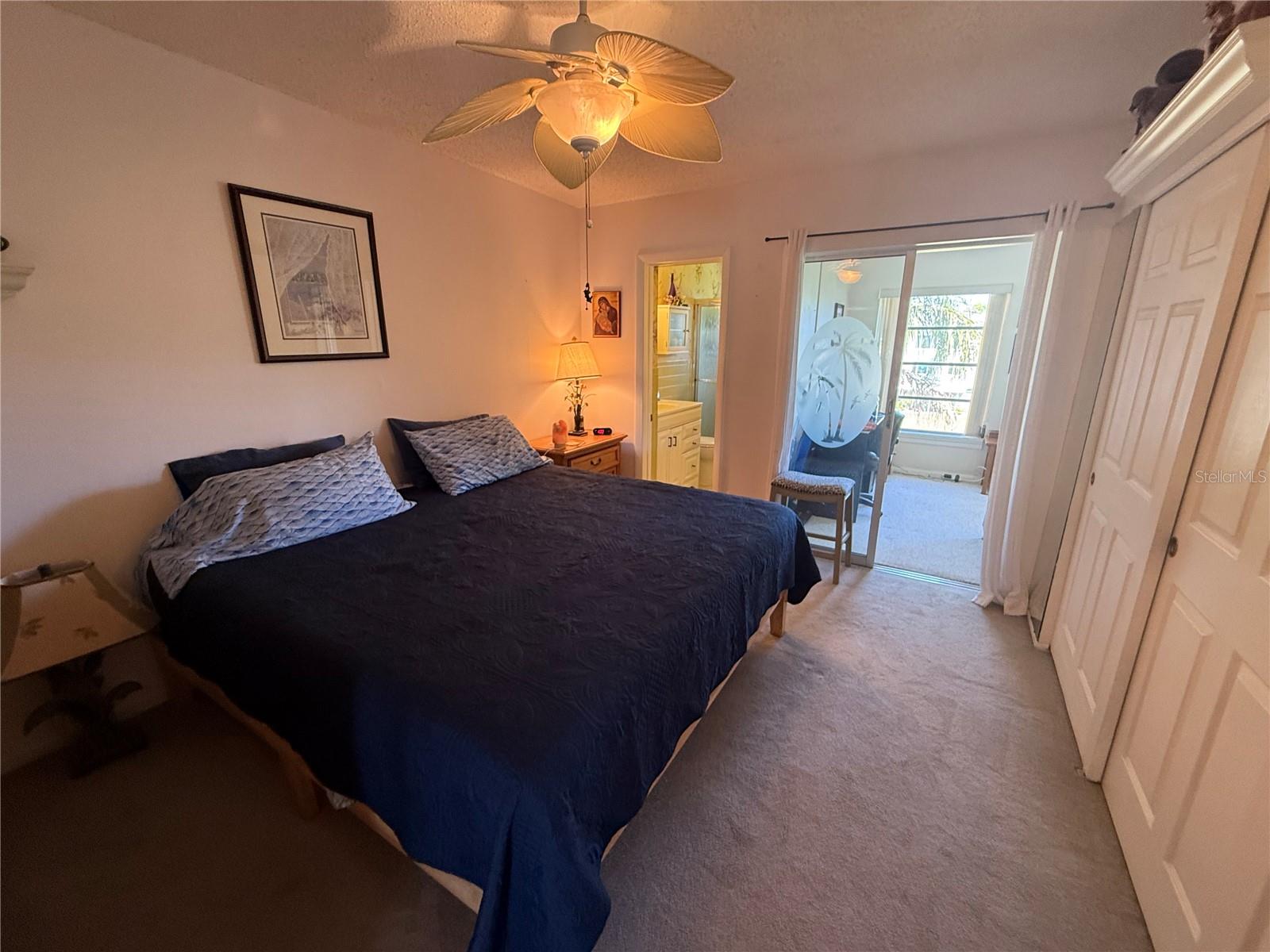 Image 19 of 43 For 2428 Columbia Drive 72