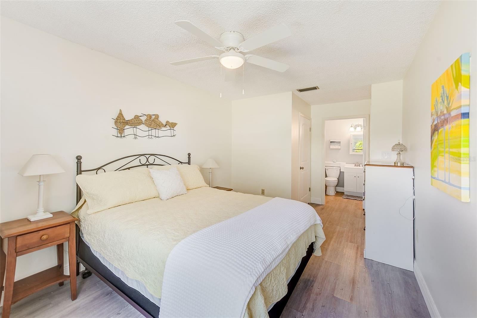 Listing photo id 8 for 4359 Tahitian Gardens Circle G