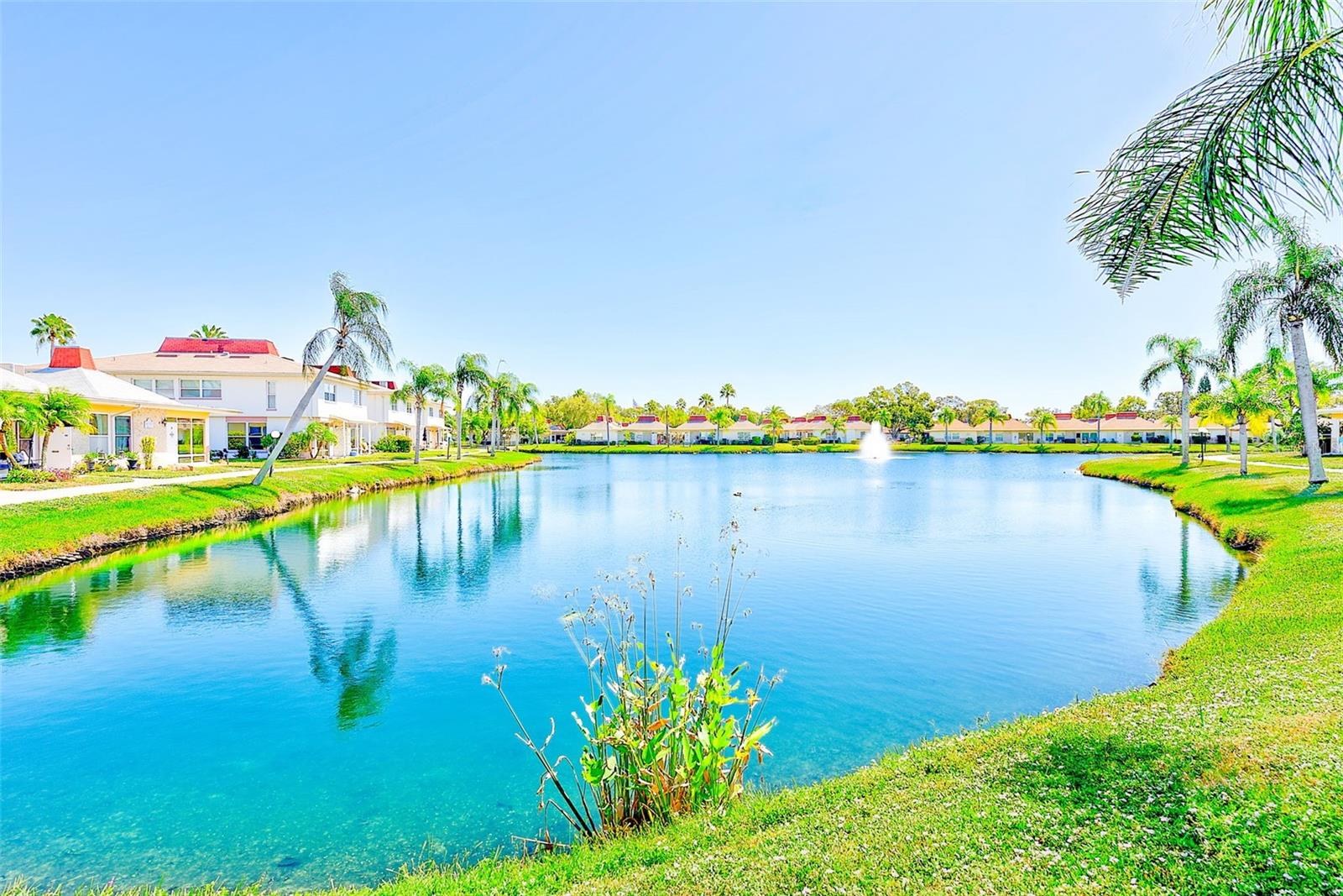 Listing photo id 17 for 4359 Tahitian Gardens Circle G