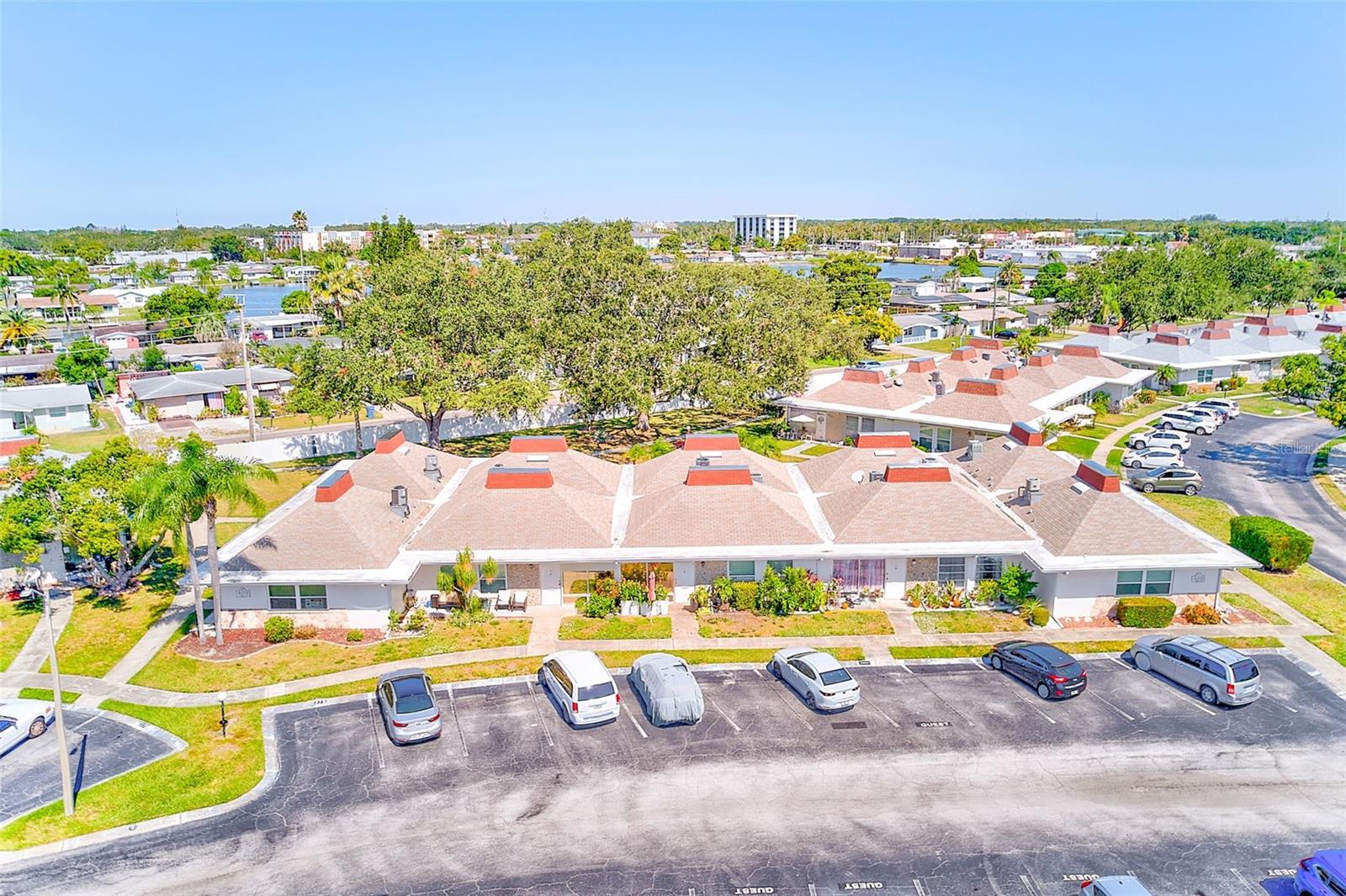 Listing photo id 18 for 4359 Tahitian Gardens Circle G