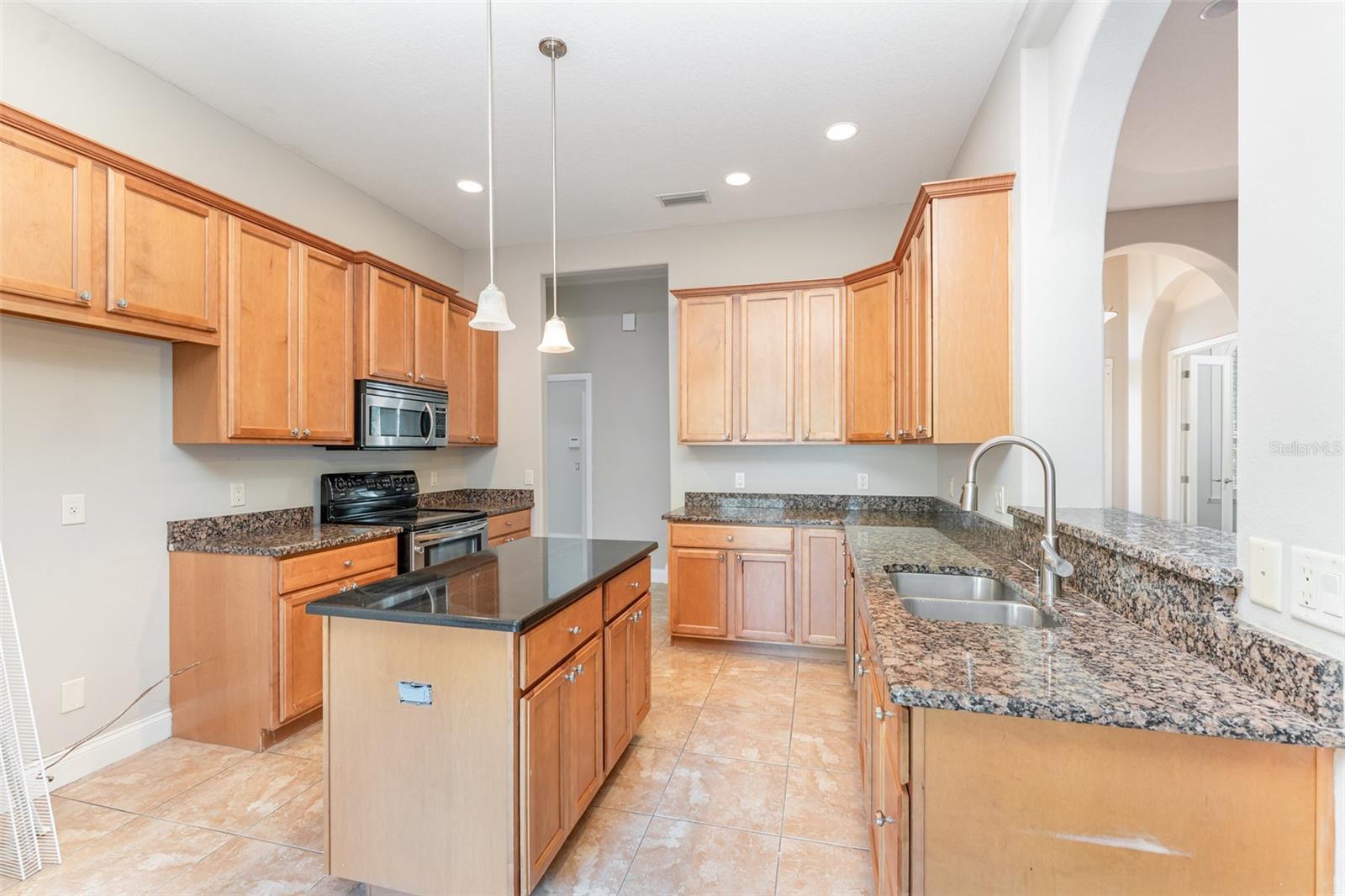 Image 6 of 23 For 4735 Deter Road