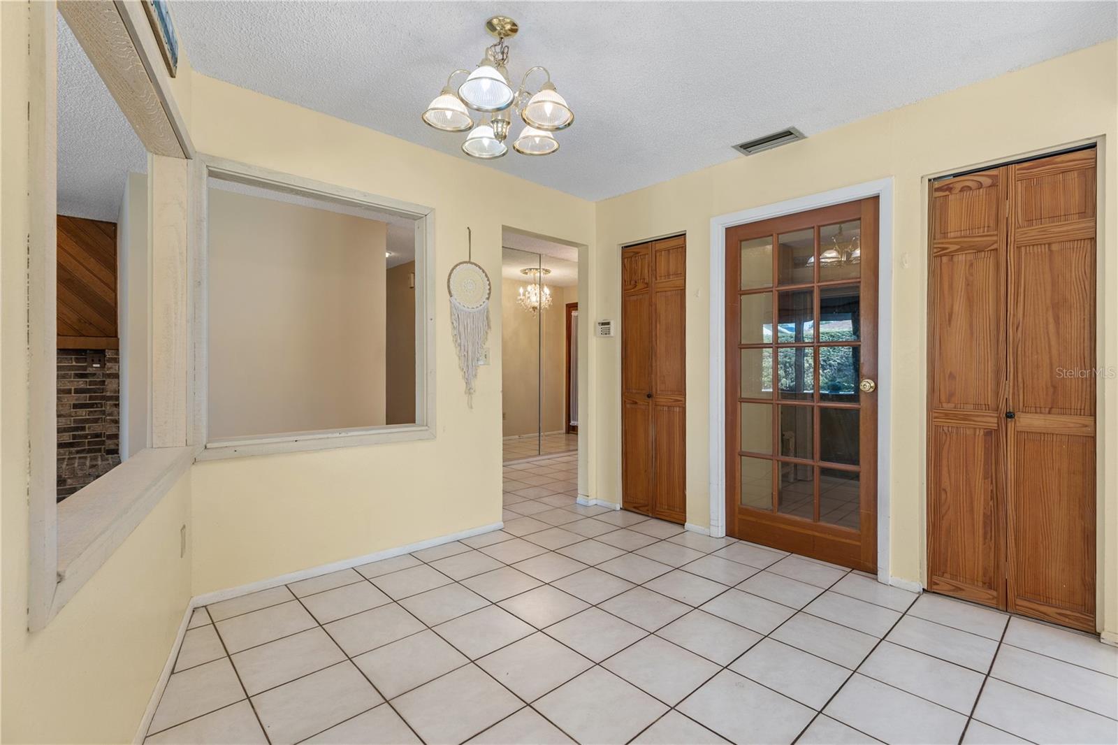 Image 14 of 38 For 2462 Moore Haven Drive E
