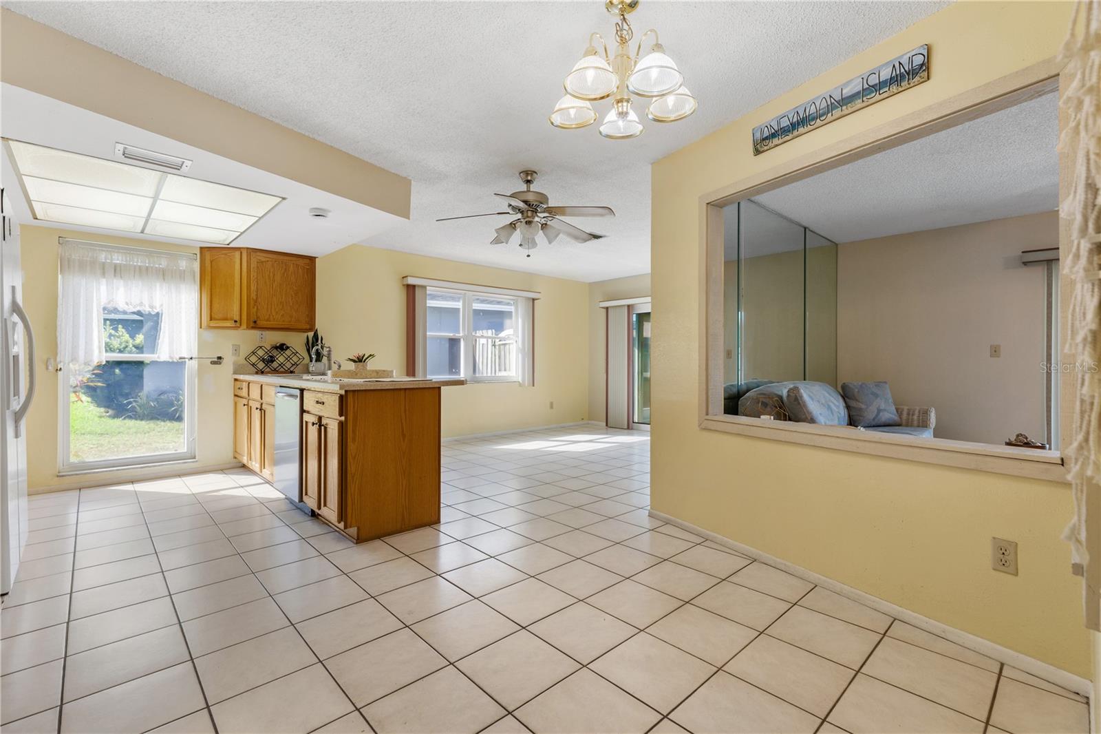 Image 15 of 38 For 2462 Moore Haven Drive E