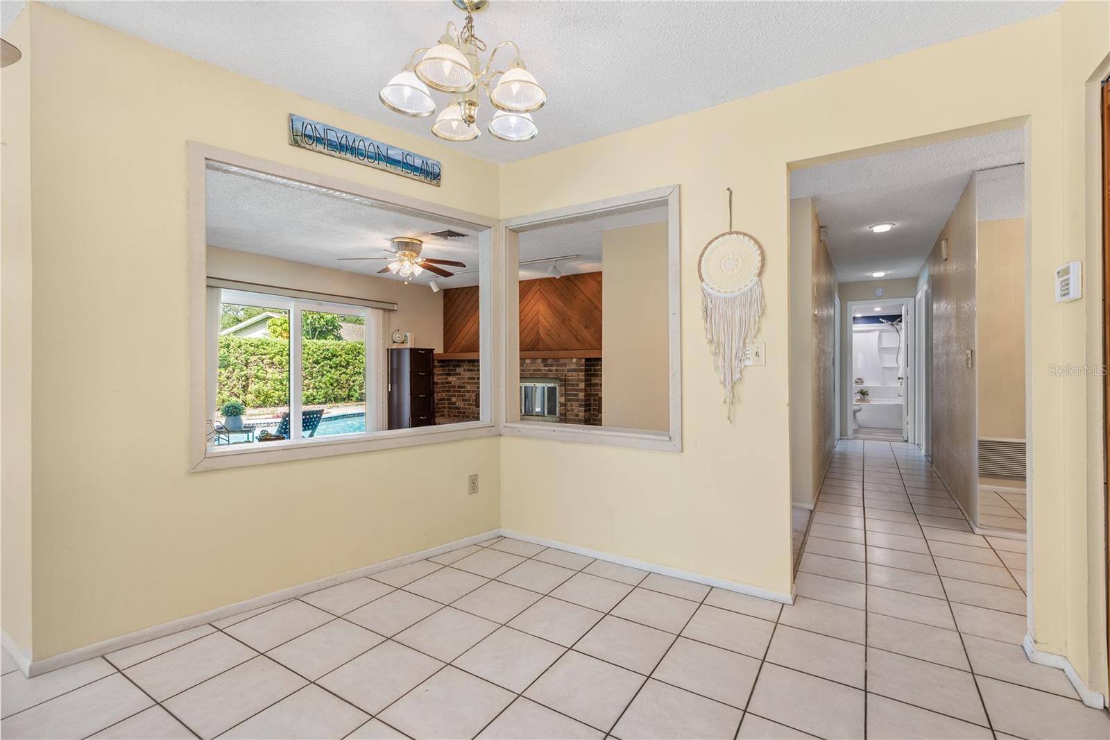 Image 23 of 38 For 2462 Moore Haven Drive E