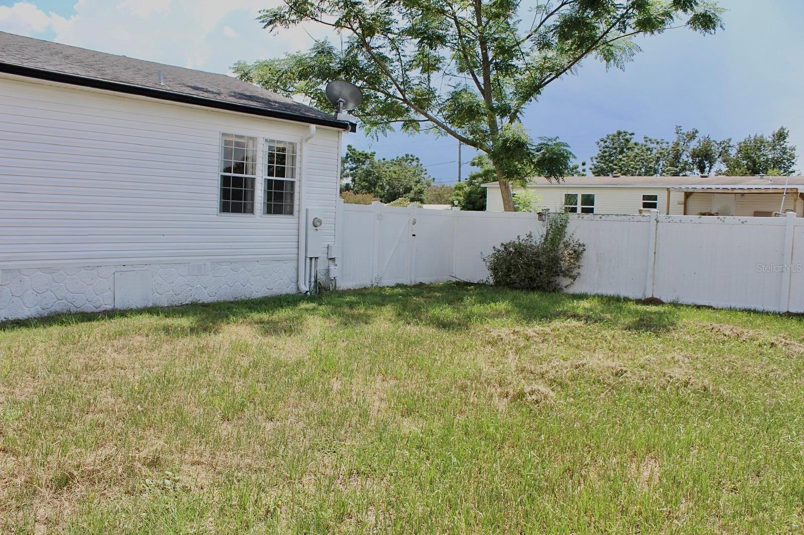 Image 4 of 41 For 6155 143rd Place