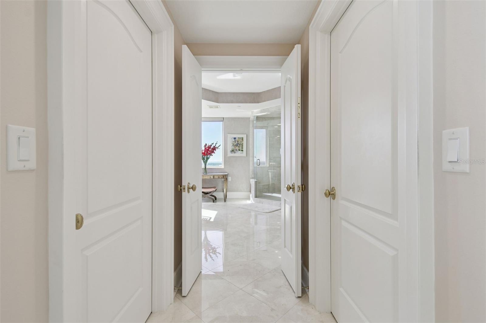 Image 42 of 95 For 4201 Bayshore Boulevard 1501
