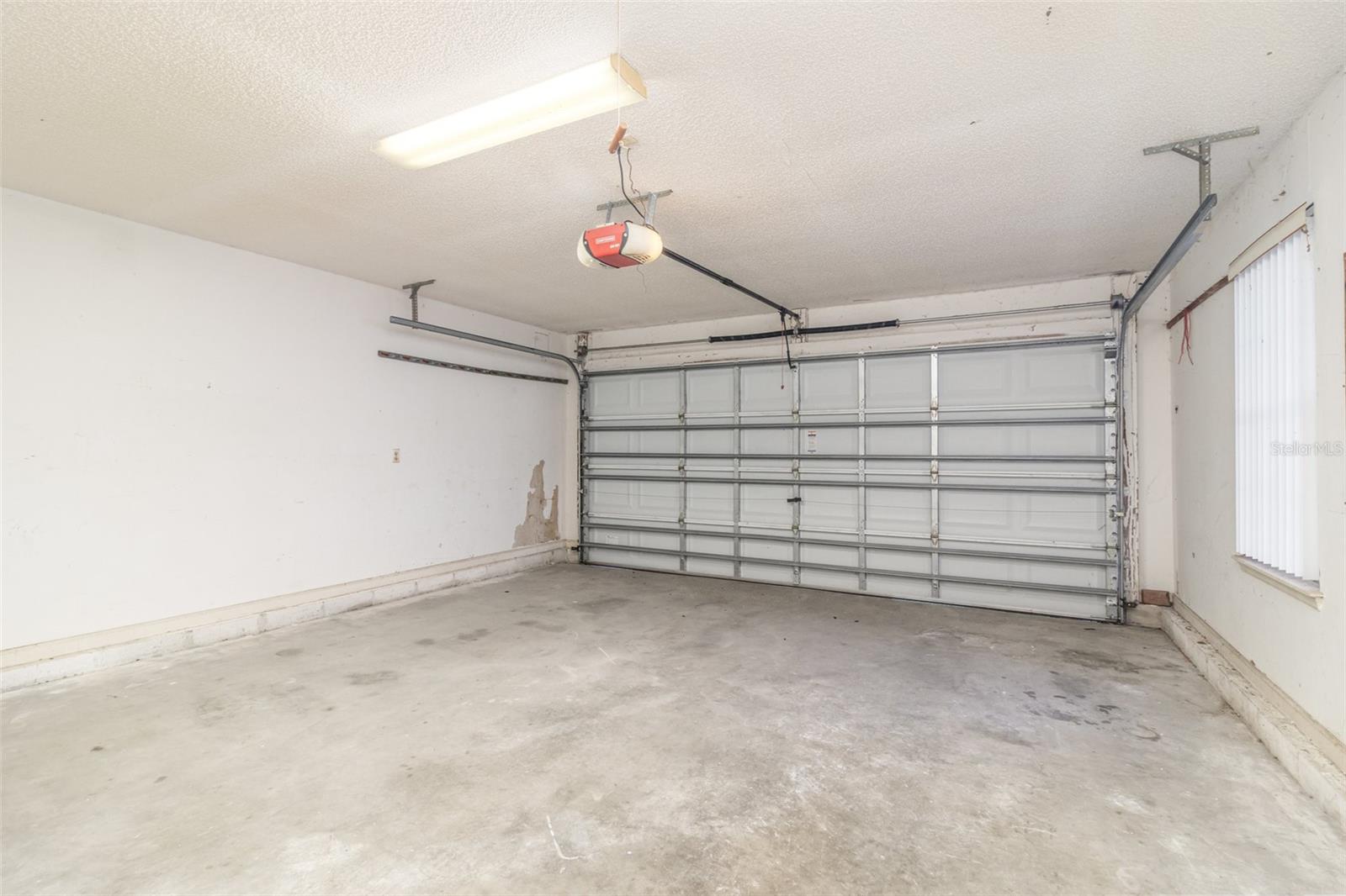 Image 13 of 15 For 847 Trailwood Avenue