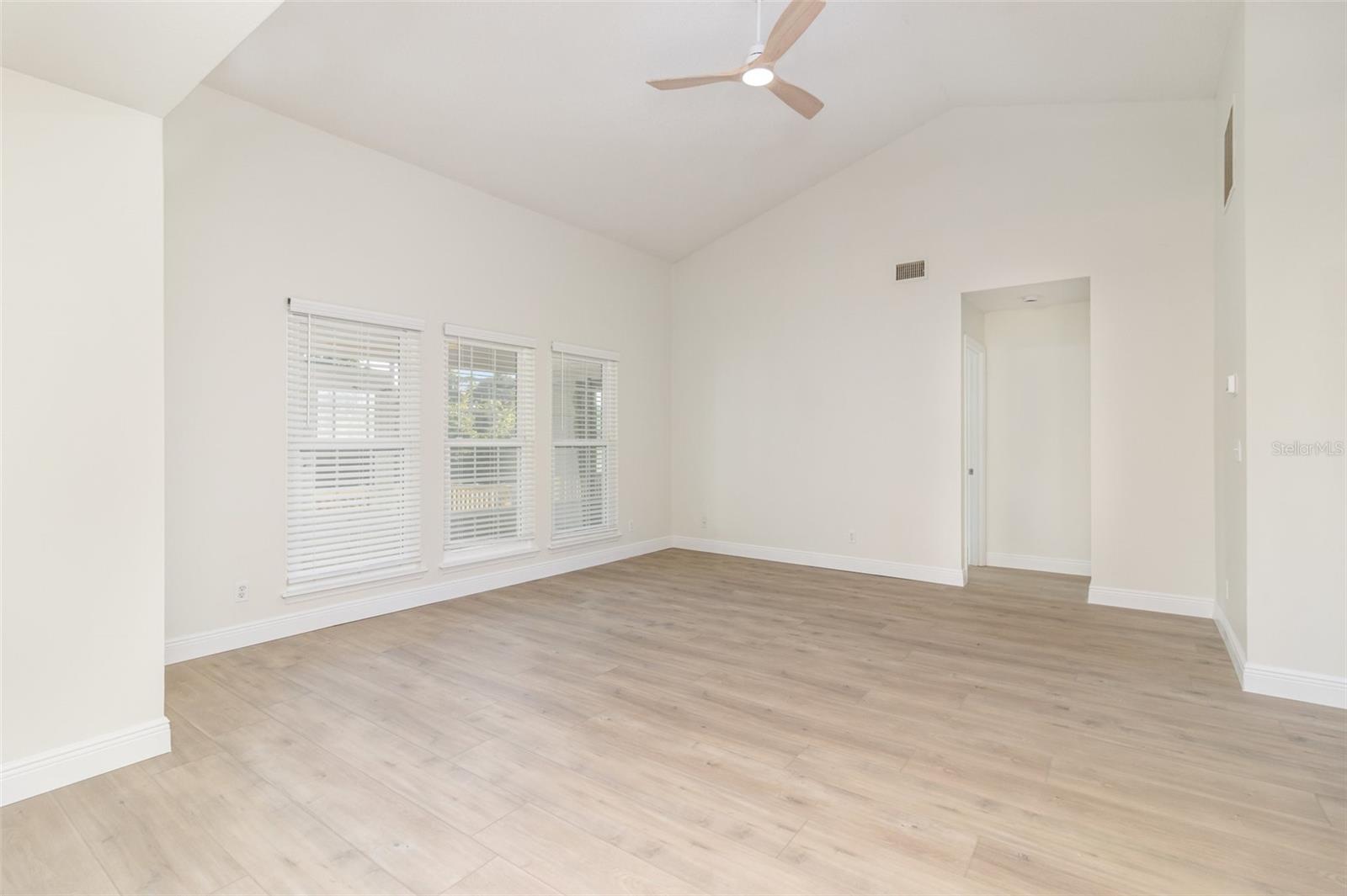 Image 2 of 15 For 847 Trailwood Avenue