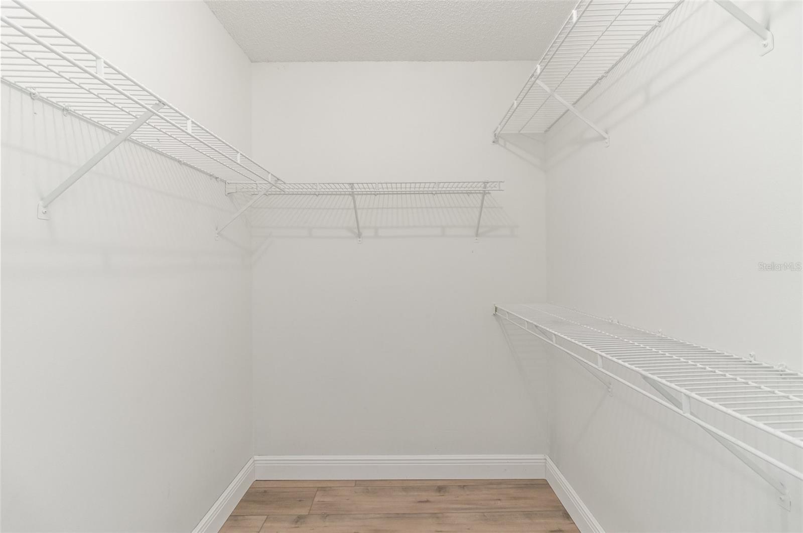 Image 9 of 15 For 847 Trailwood Avenue