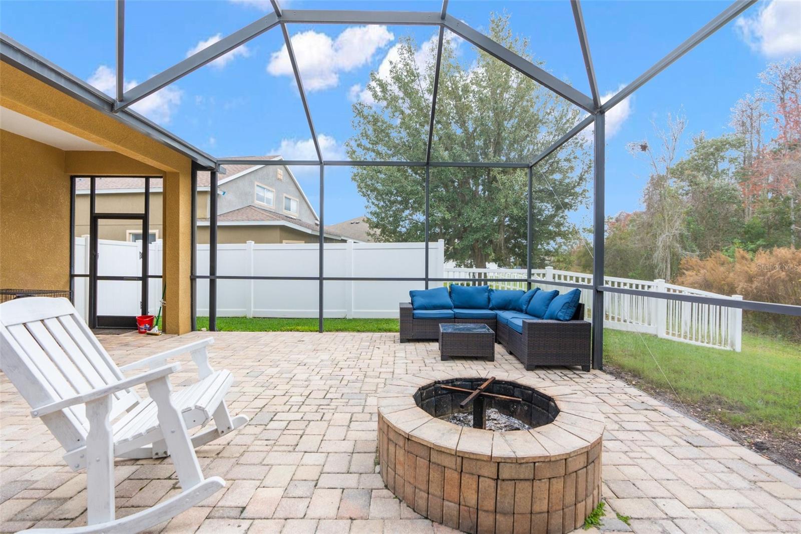 Image 17 of 43 For 19200 Sunset Bay Drive