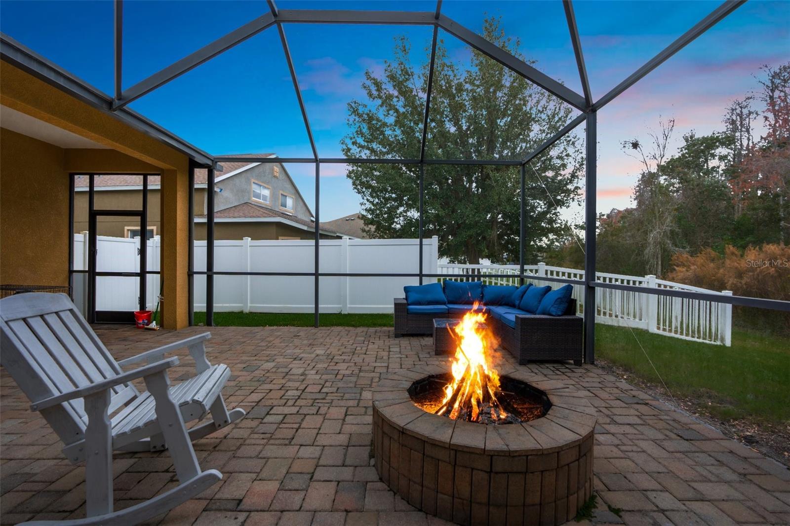 Image 18 of 43 For 19200 Sunset Bay Drive