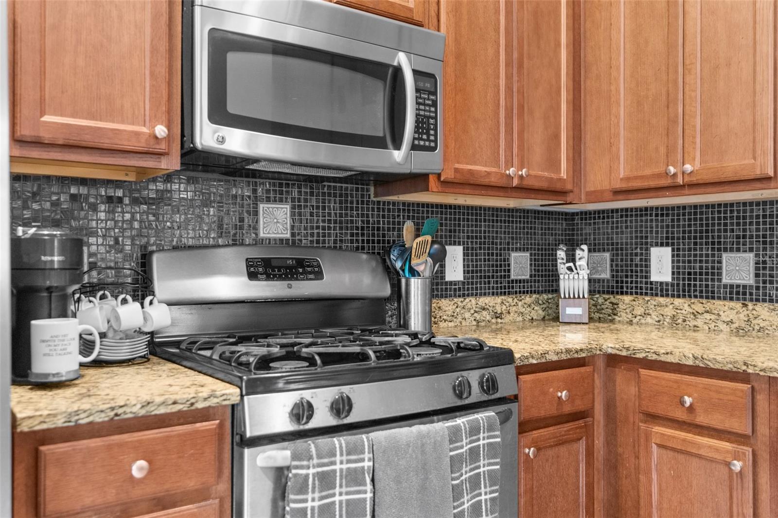 Image 21 of 43 For 19200 Sunset Bay Drive