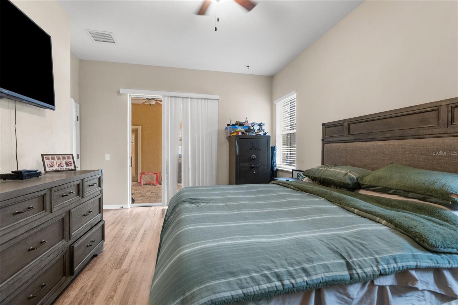 Image 28 of 43 For 19200 Sunset Bay Drive