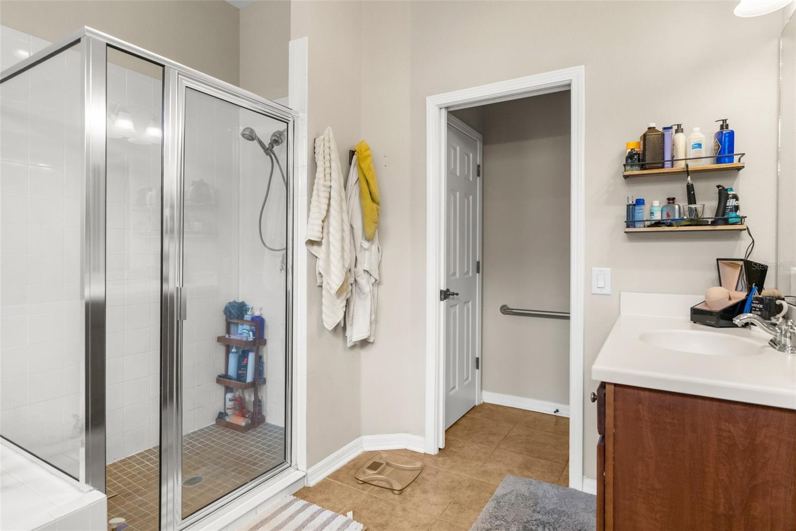 Image 32 of 43 For 19200 Sunset Bay Drive