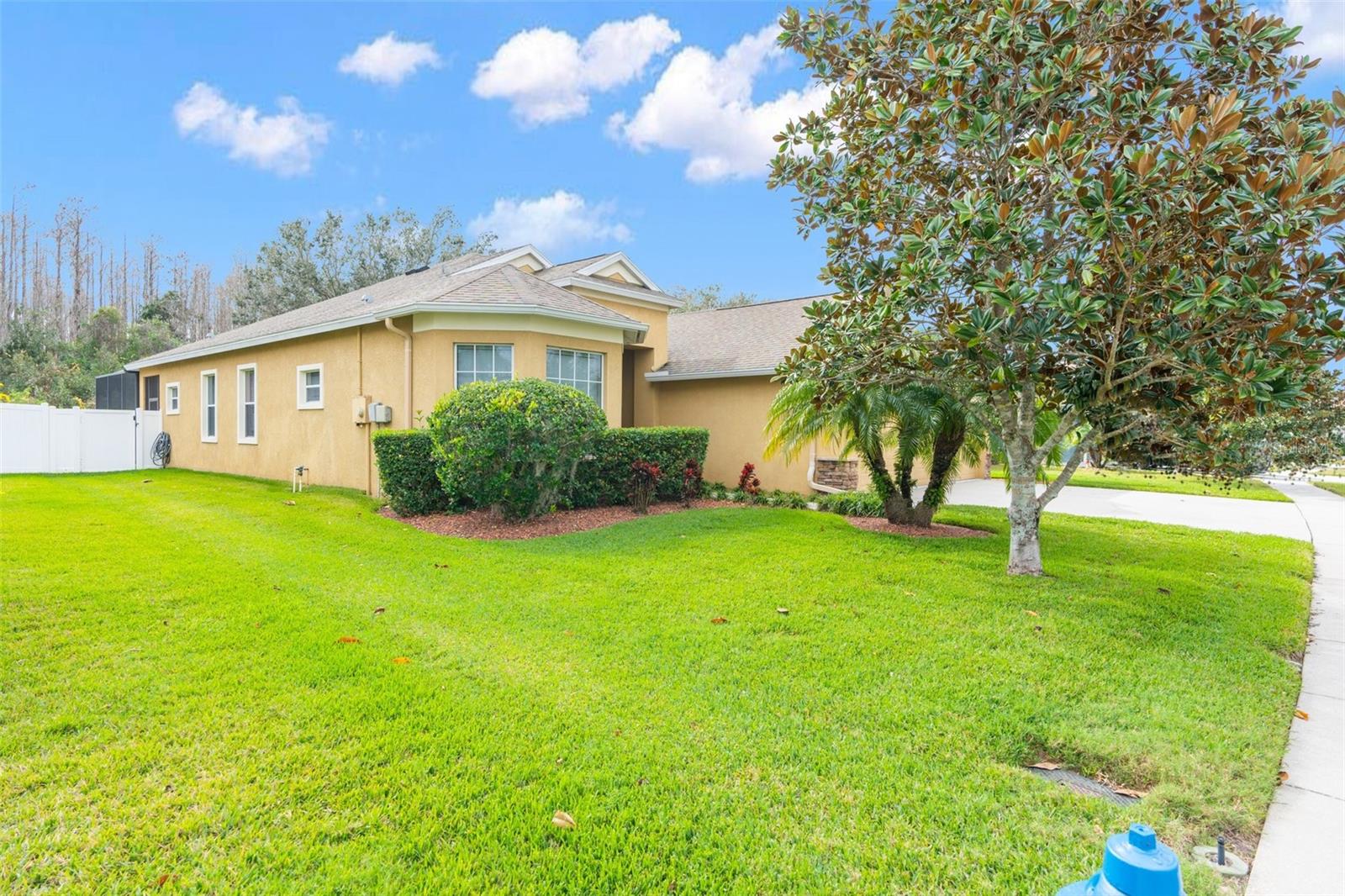 Image 35 of 43 For 19200 Sunset Bay Drive